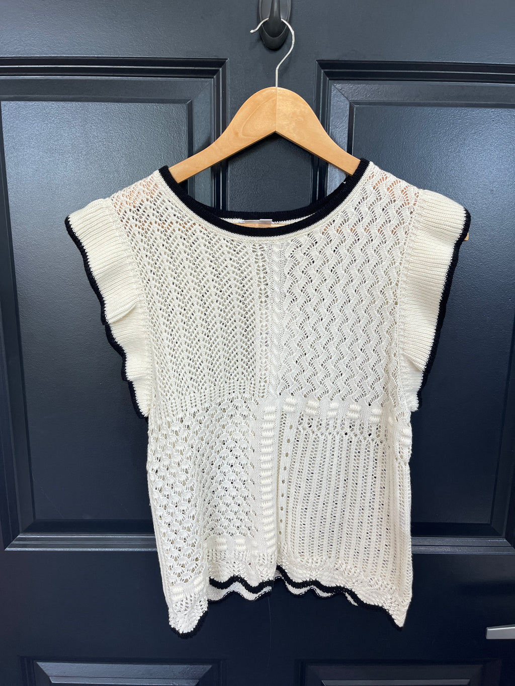 Flutter Sleeve Knit Top