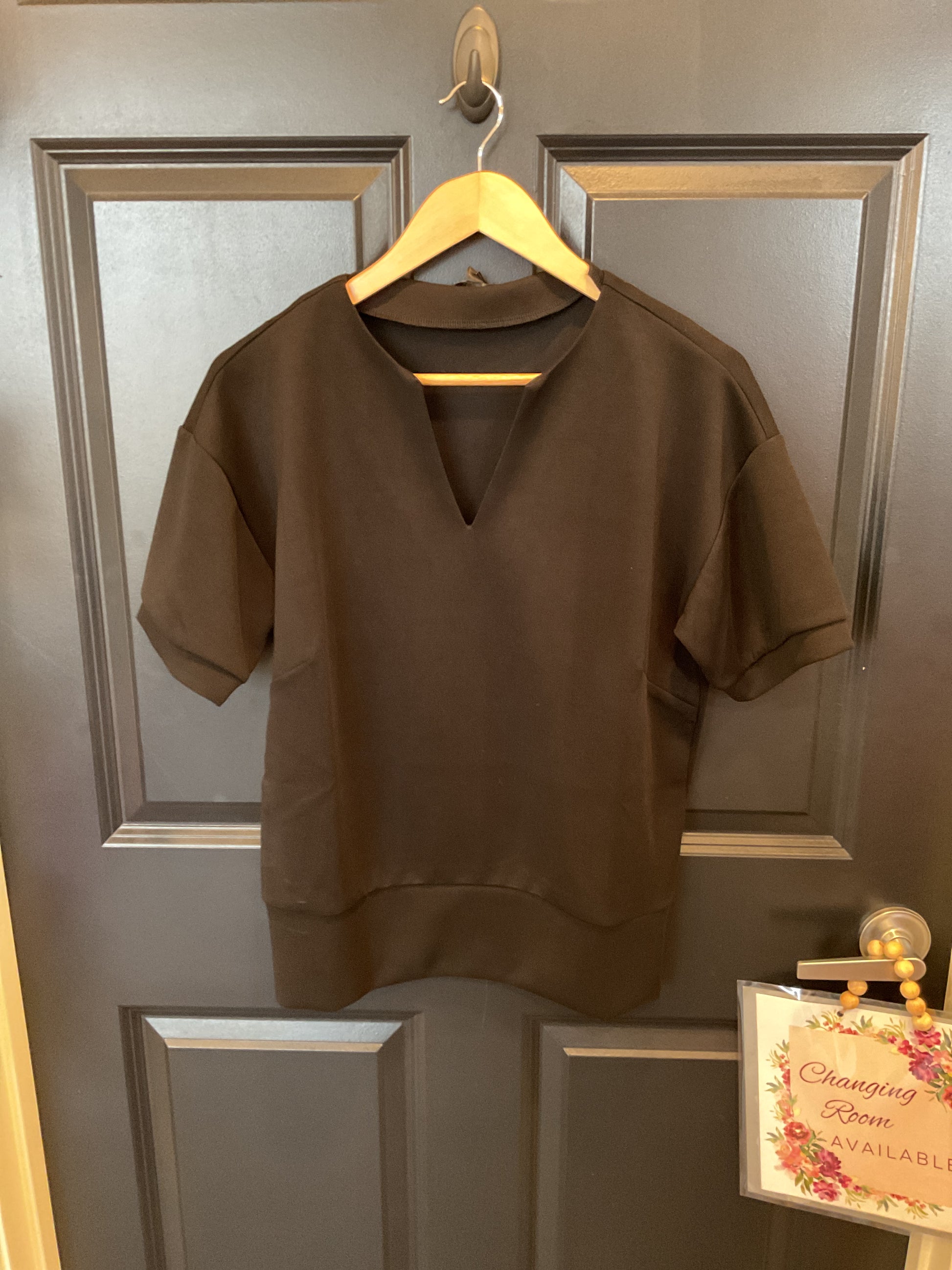 Hilarie VNeck Top