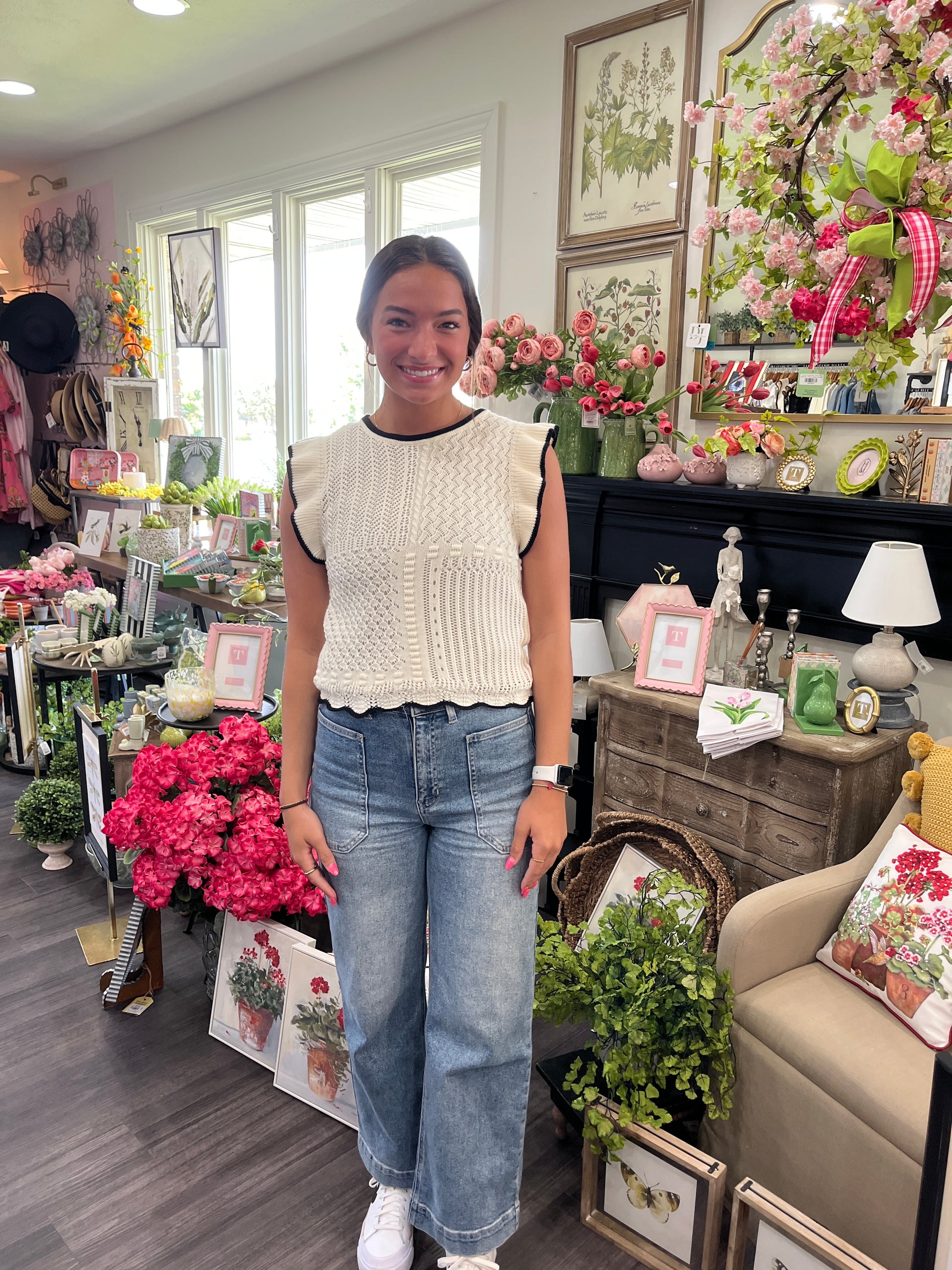 Flutter Sleeve Knit Top