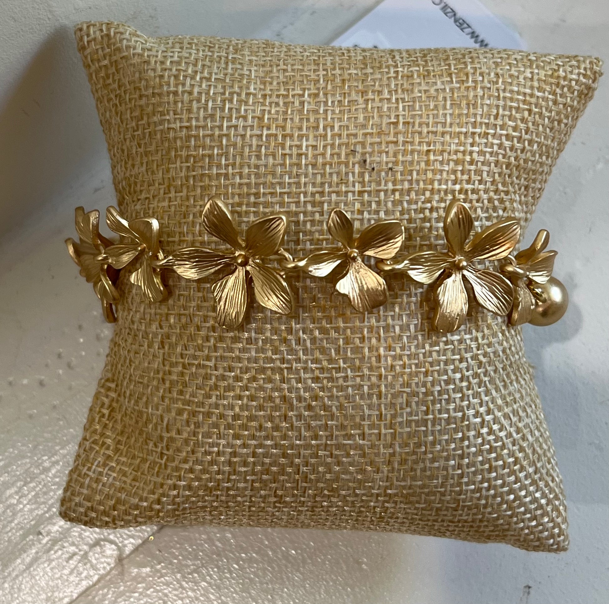 Marigold Matte Flower Magnet Bracelet