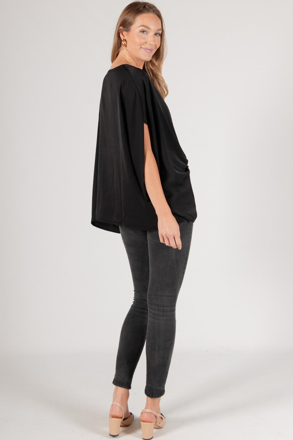 Satin Solid V-Neck Front Waist Electric Flowy Top