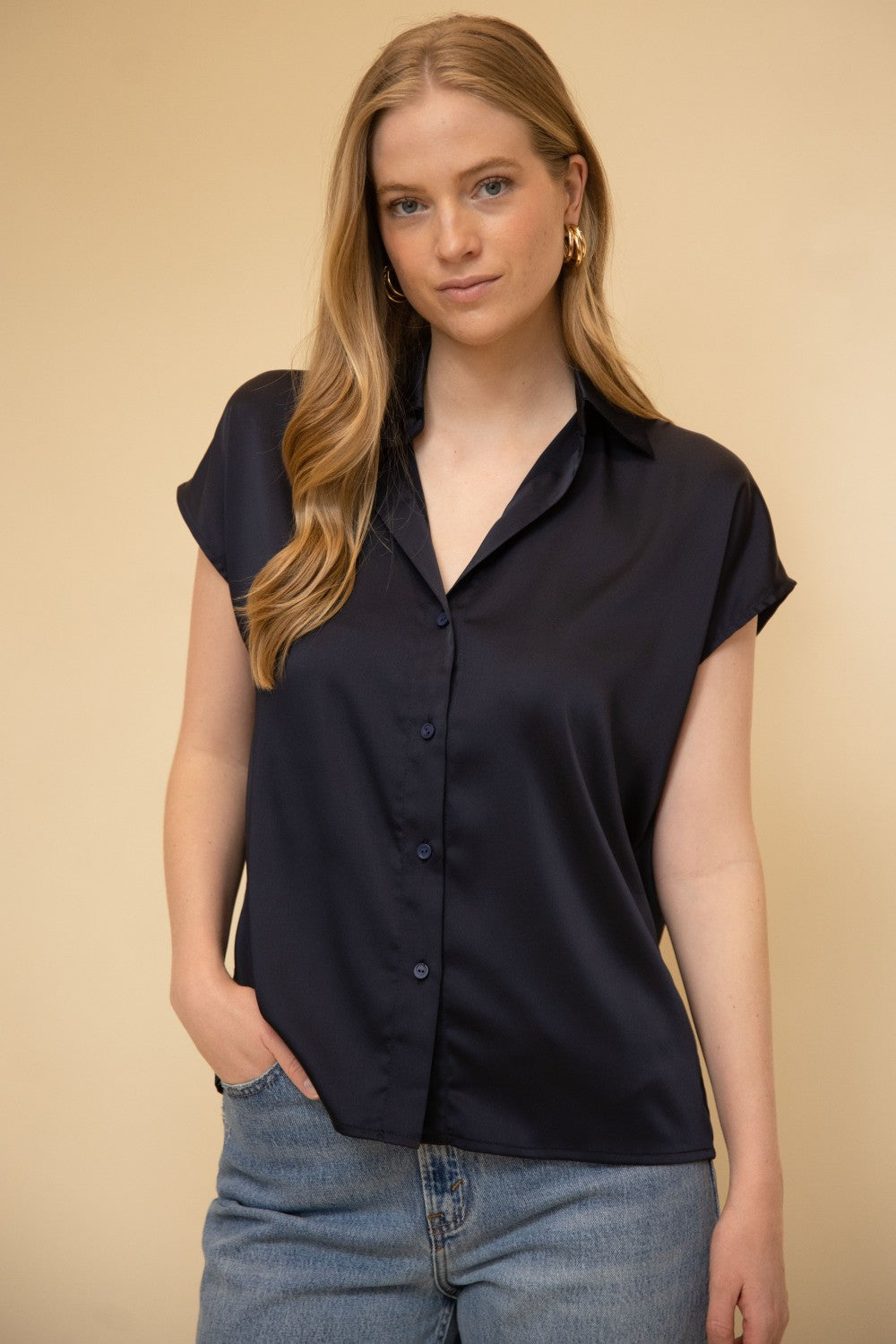 Capped Sleeve Collard Top