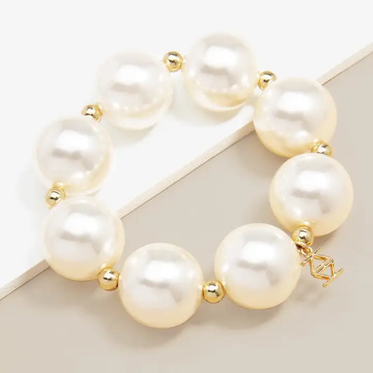 Oversized Pearl Bracelet